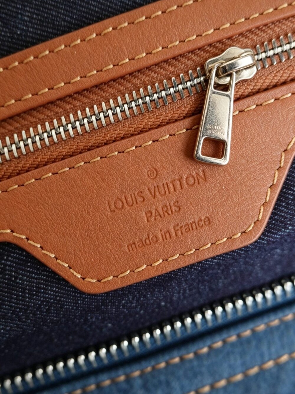 Louis Vuitton Blue Taurillon Keepall with Detachable Shoulder Strap - Picture 6 of 6
